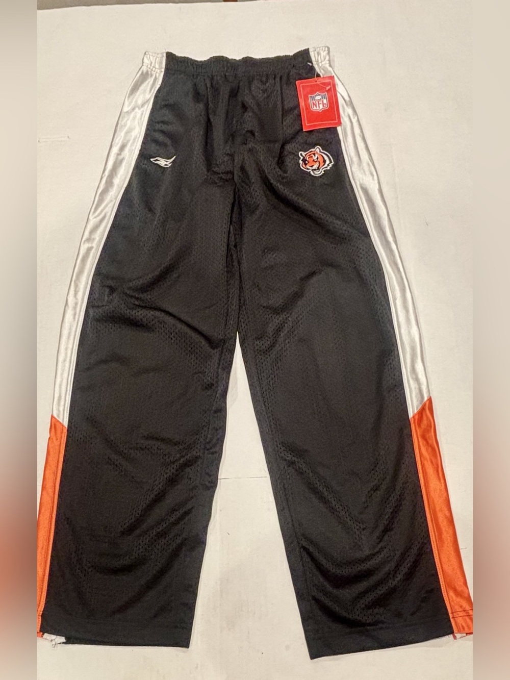 NFL Cincinnati Bengals Boys Large Black & Orange NWT